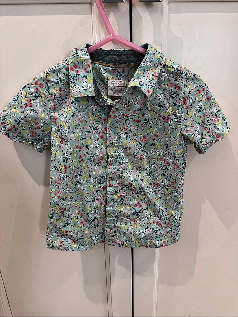 Mamas and papas 12-18m Button Down Shirt green floral Like New
